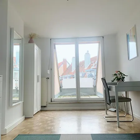 Lägenhet Furnished Double In Fully Equipped Shared Flat, Ideal For Students *
