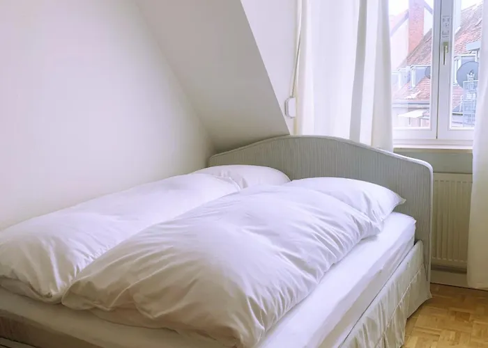 Apartment Furnished Double In Fully Equipped Shared Flat, Ideal For Students