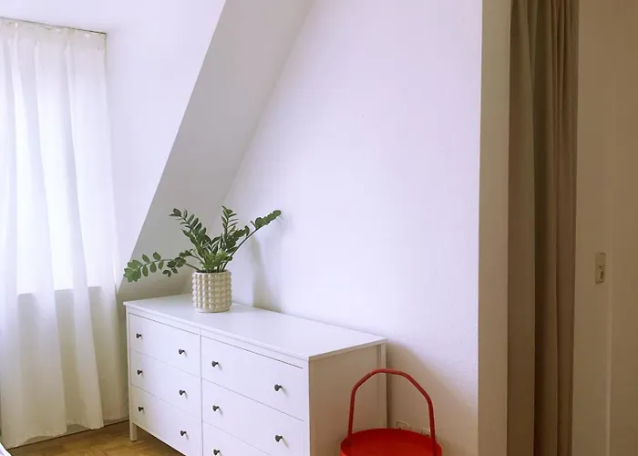 Apartment Furnished Double In Fully Equipped Shared Flat, Ideal For Students *